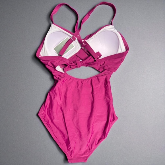 Dive into Glam: Stunning Red Wine One Piece Swimsuit - Size Small 🍷 (NWT) - Picture 4 of 10